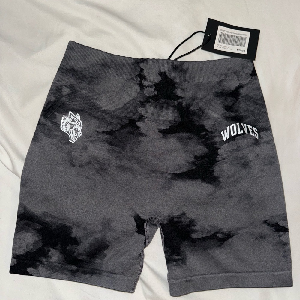 DARC SPORT loyalty Everson seamless Huxley shorts in black ghost clouds
